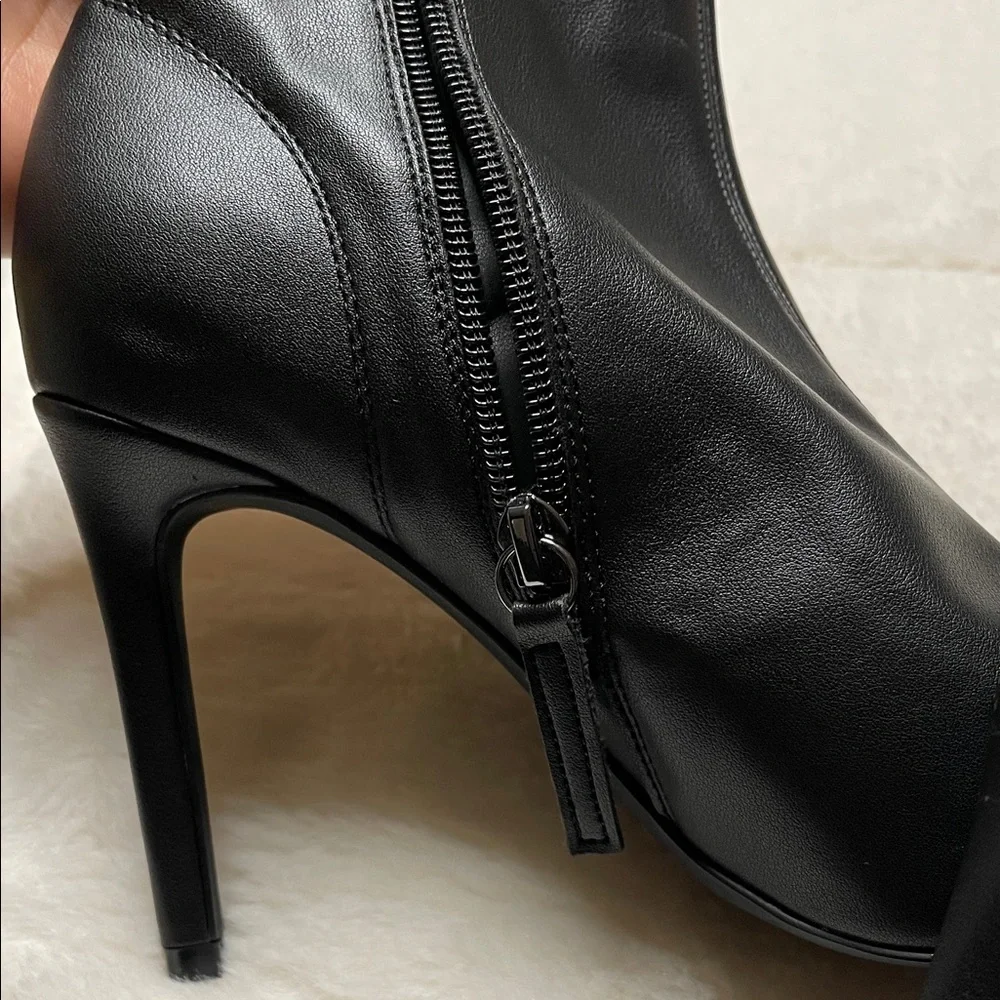 Elegant Black Women's Ankle Boots - Picture 11 of 11